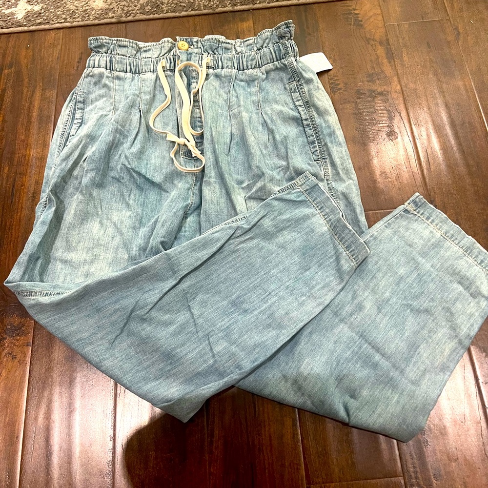 BNWT free people denim pants